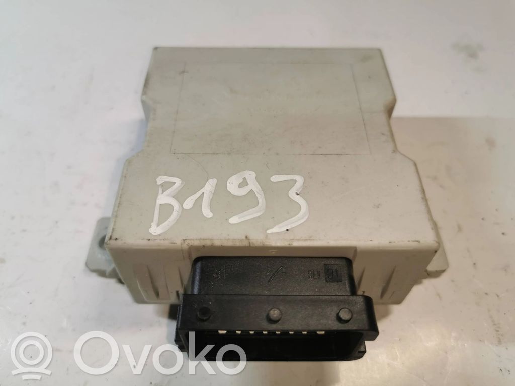 Toyota Avensis T250 Window wiper relay 