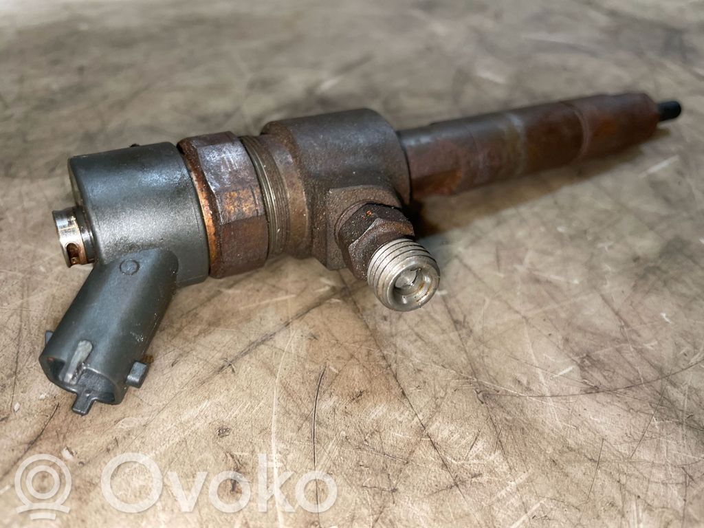 Opel Zafira B Inyector de combustible 