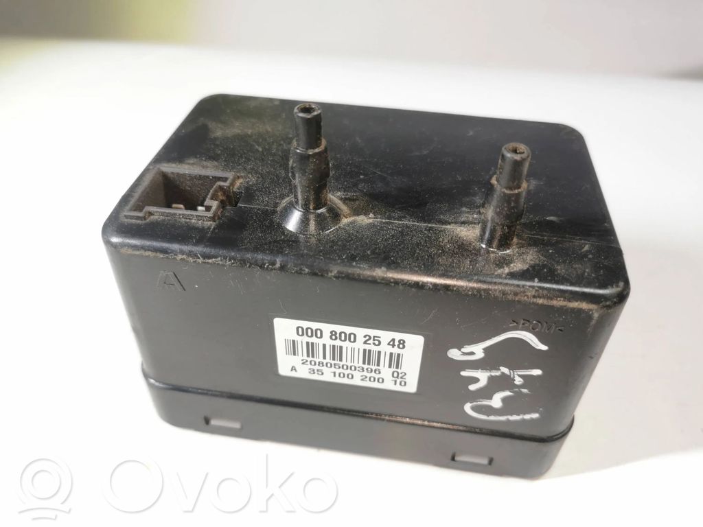 Mercedes-Benz E W211 Central locking vacuum pump 