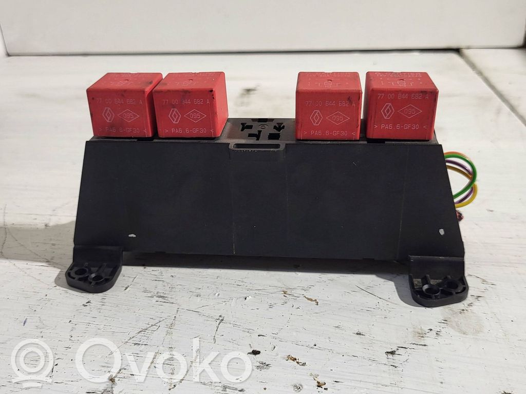 Renault Espace -  Grand espace IV Relay mounting block 