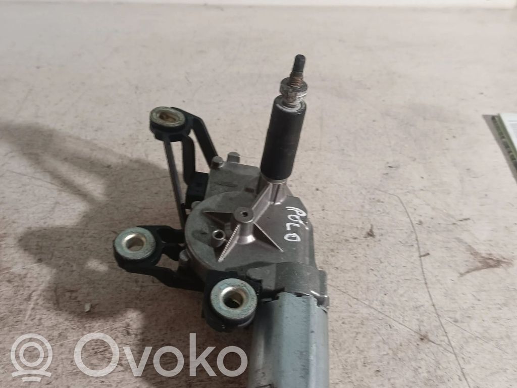 Volkswagen Polo Rear window wiper motor 