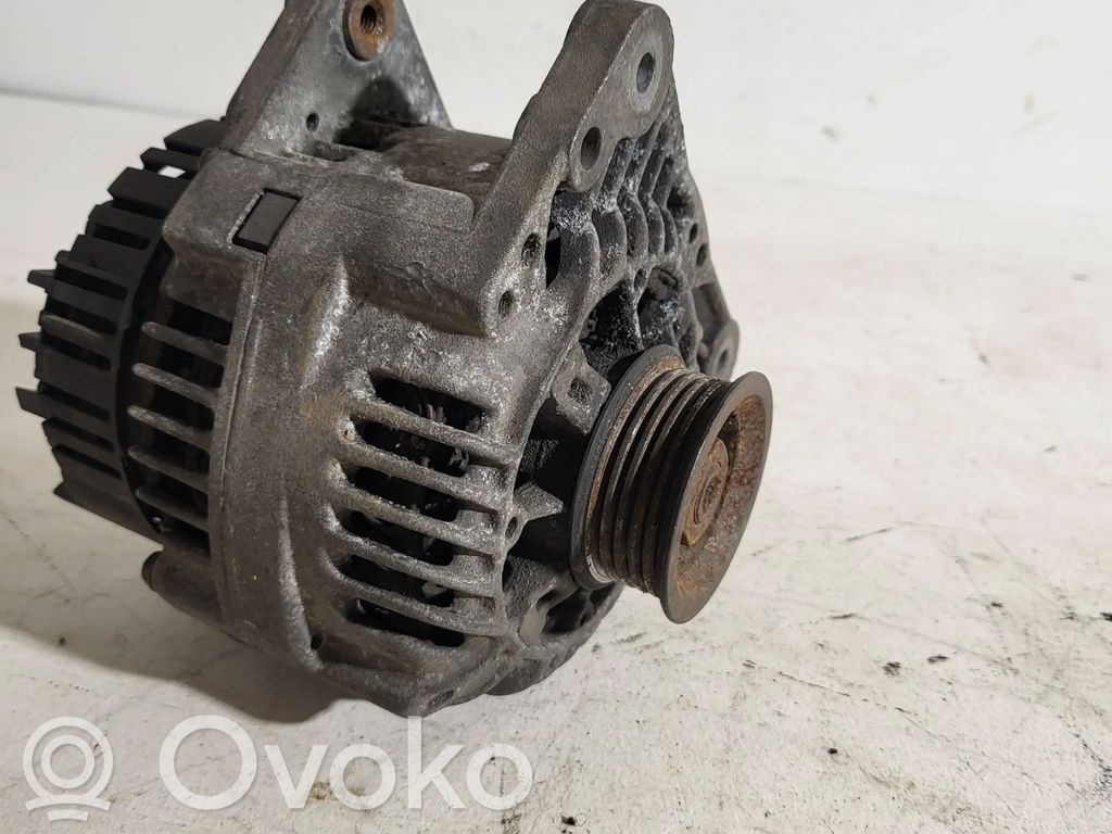 Audi A4 S4 B5 8D Ģenerators 
