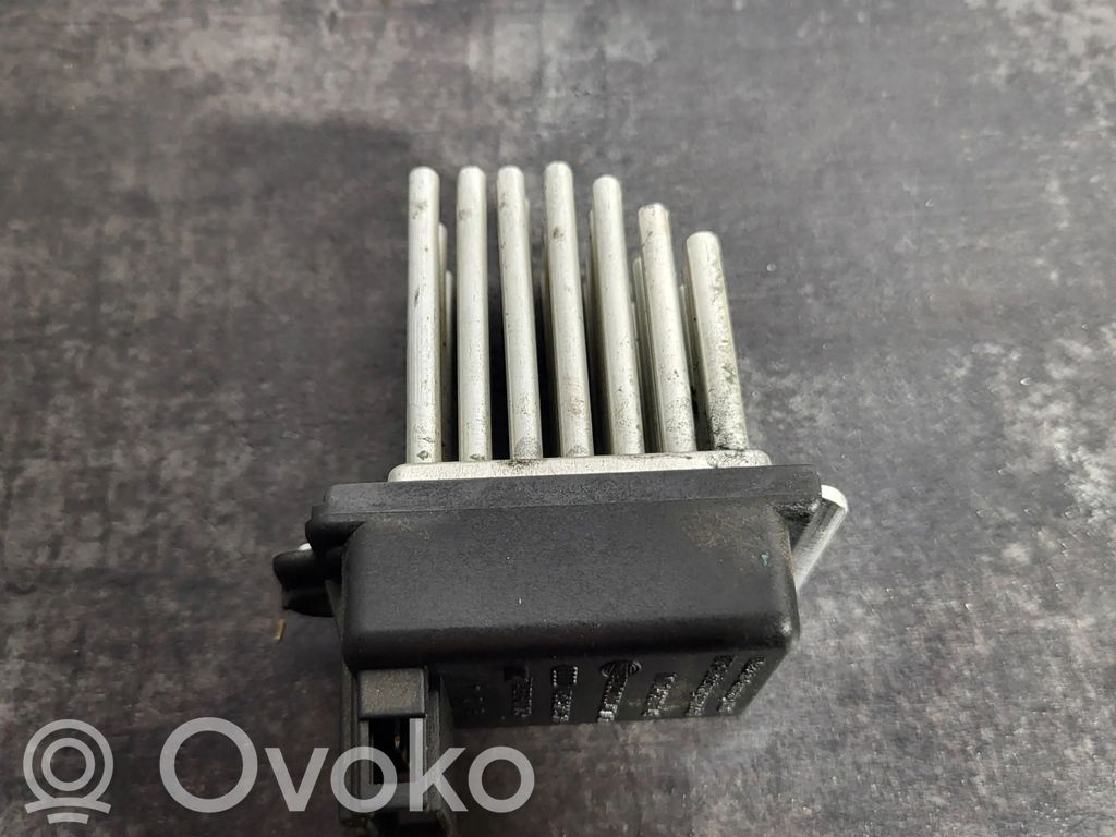 Audi A6 S6 C5 4B Rezystor / Opornik dmuchawy nawiewu 