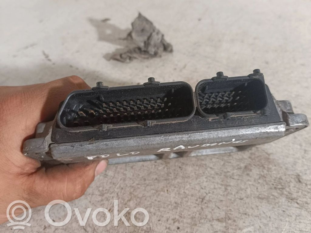 Volkswagen Polo IV 9N3 Engine control unit/module 