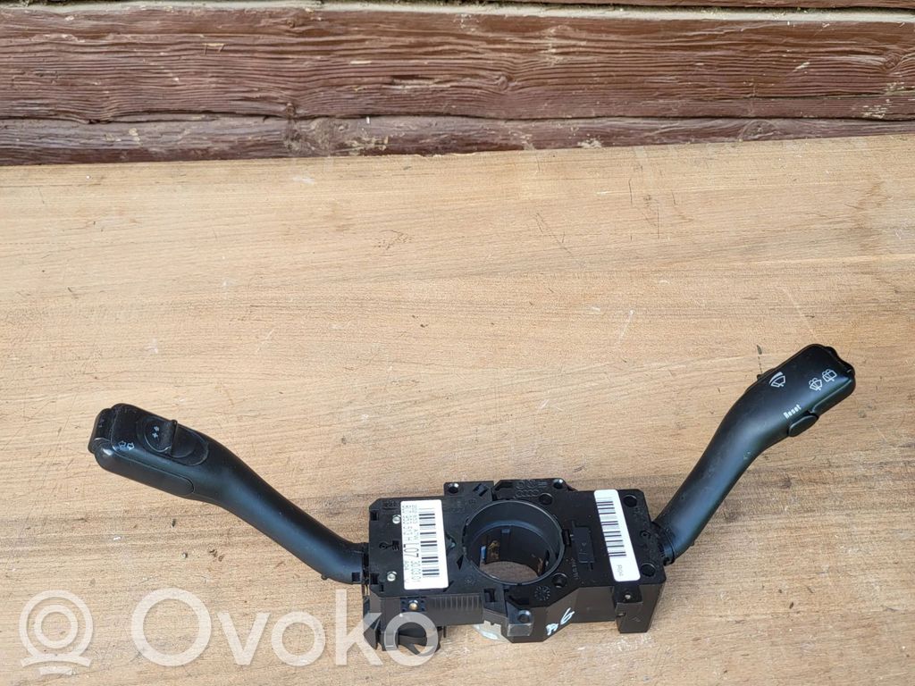Audi A6 S6 C5 4B Wiper turn signal indicator stalk/switch 