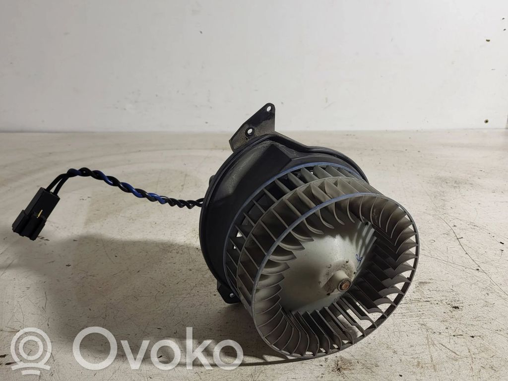 Chrysler Voyager Lämmittimen puhallin 