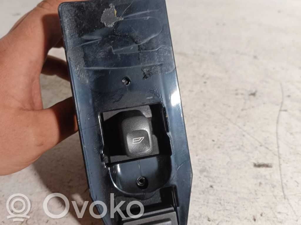 Volvo S60 Electric window control switch 