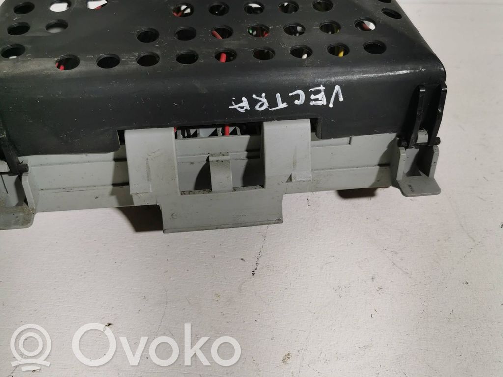 Opel Vectra B Juego de caja de fusibles 