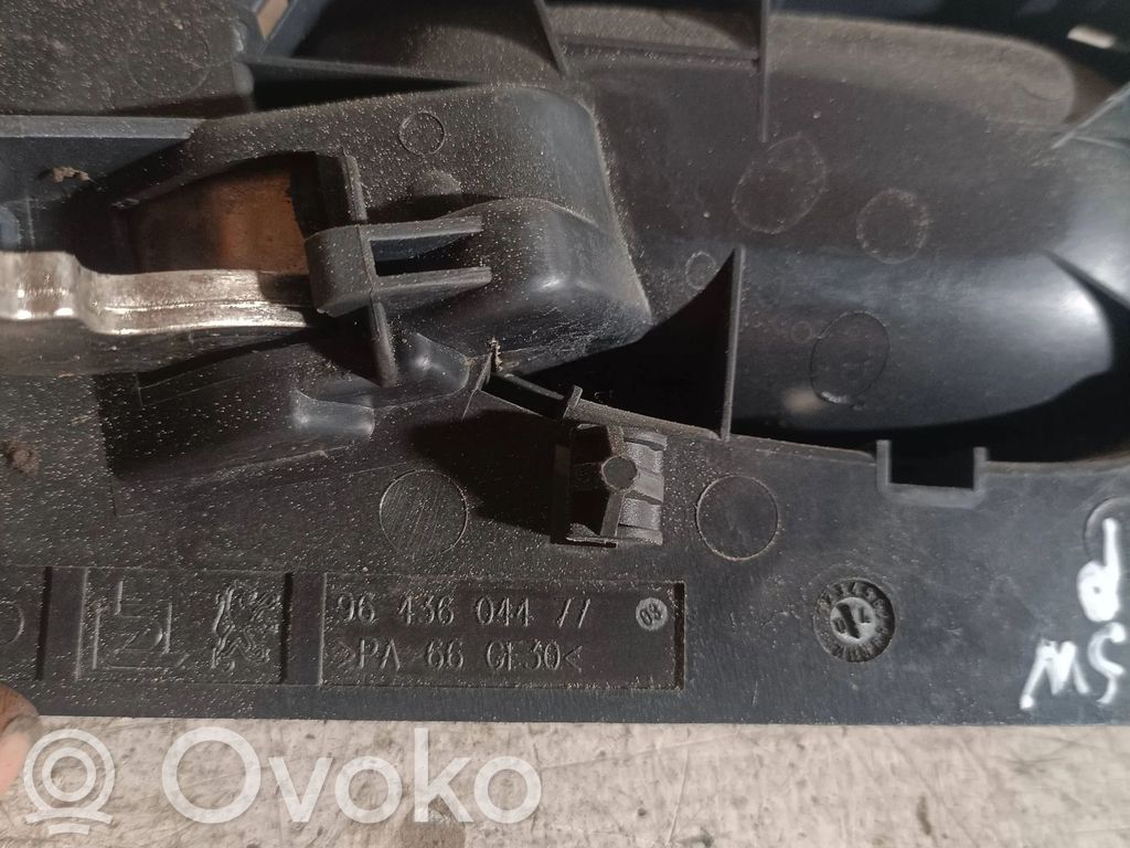 Peugeot 307 Rear door interior handle 