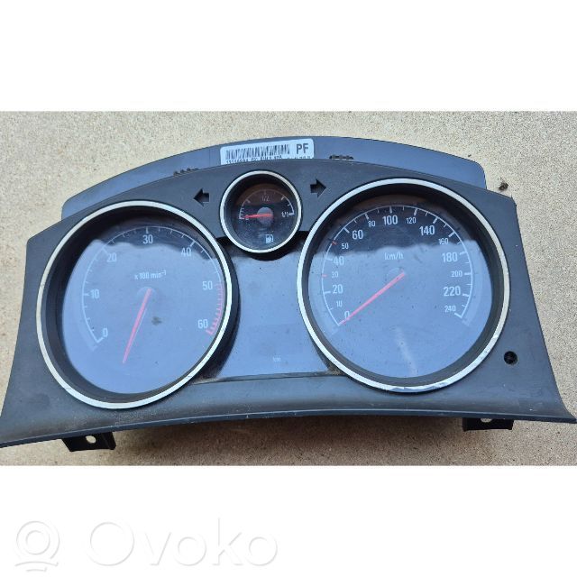 Opel Astra H Speedometer (instrument cluster) 