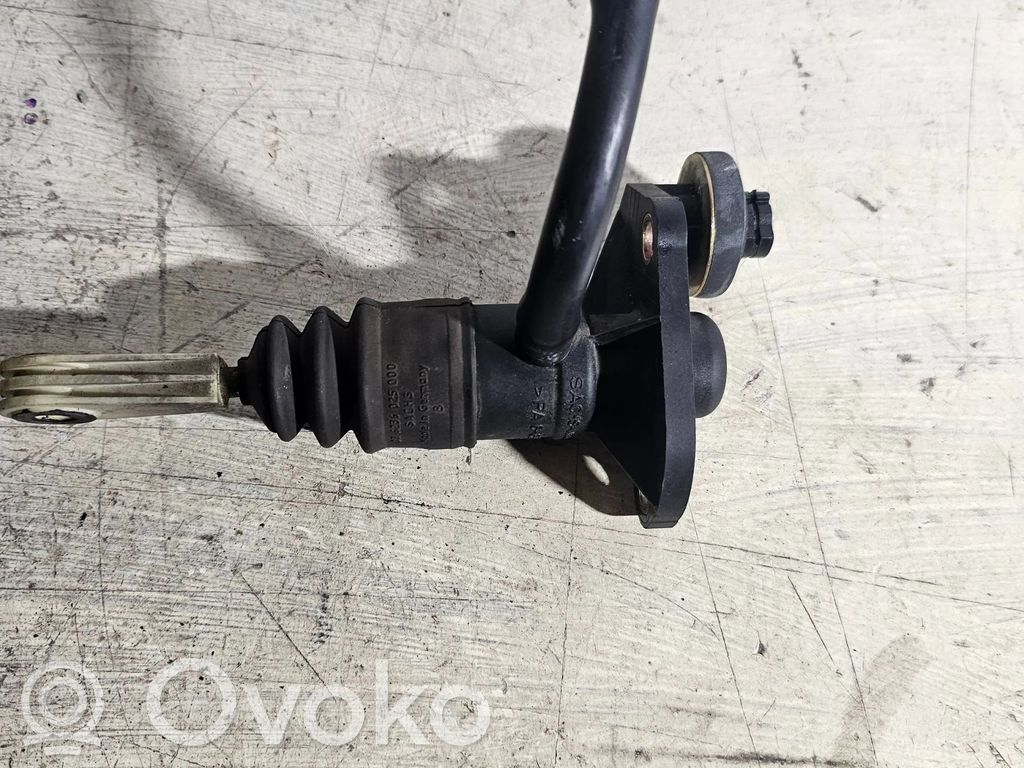 Volkswagen PASSAT B5 Kytkimen pääsylinteri 