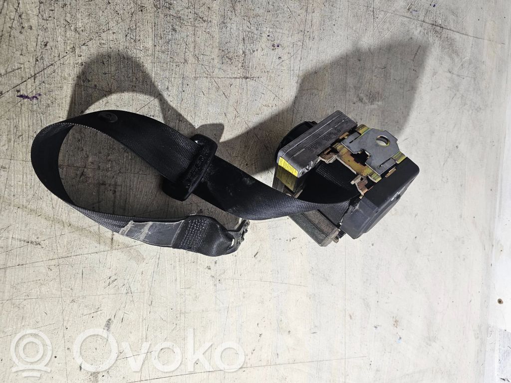 Volkswagen PASSAT B5 Rear seatbelt 