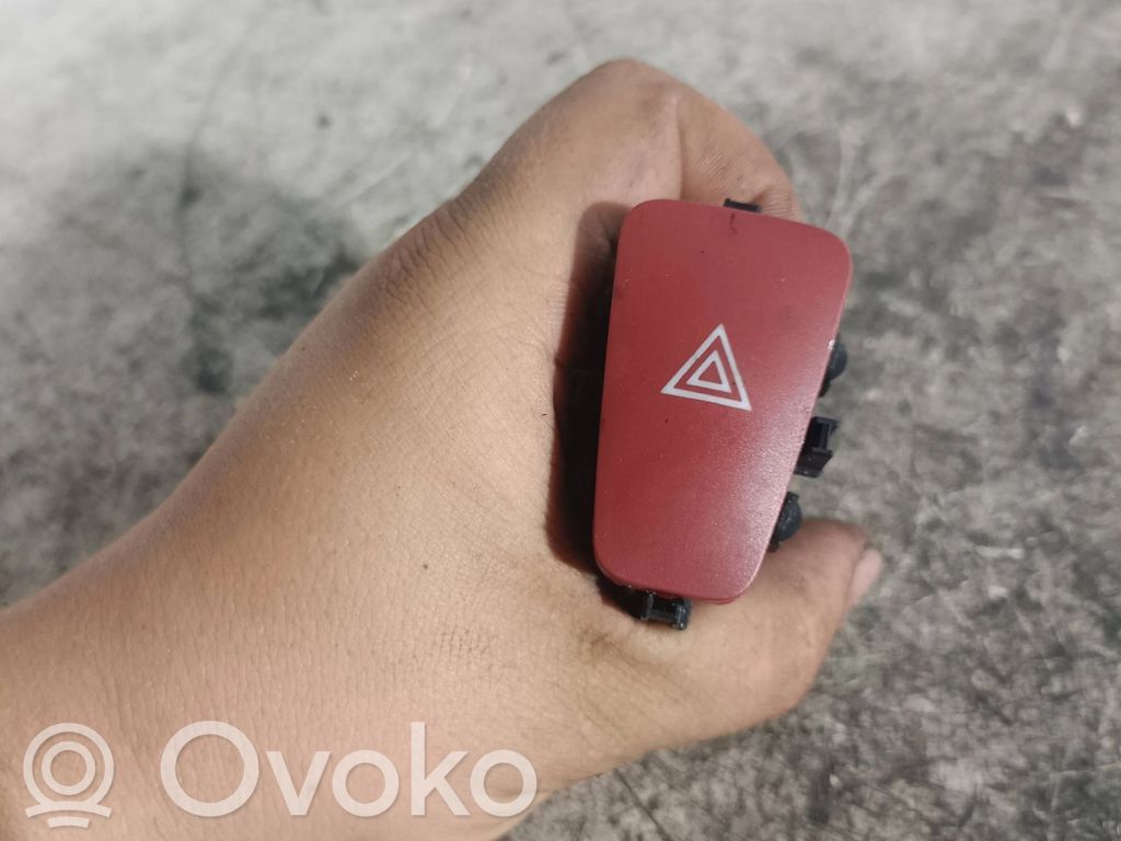 Fiat Croma Hazard light switch 
