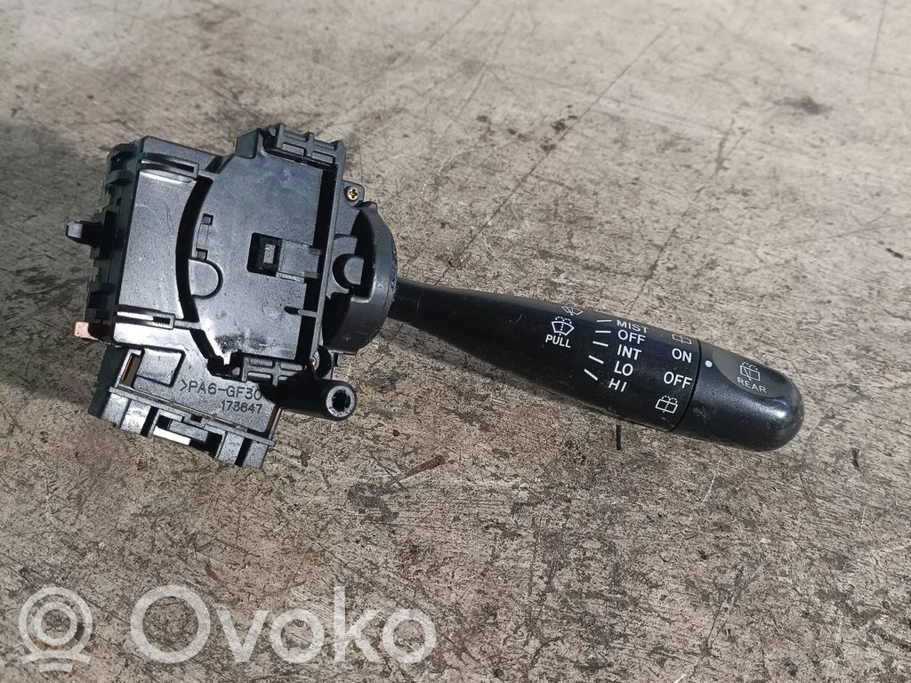 Toyota Yaris Manetă ștergător parbriz 