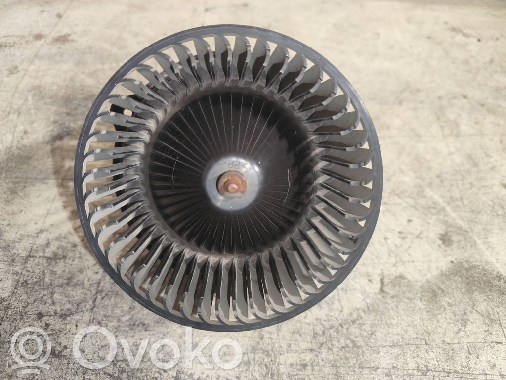 KIA Picanto Pečiuko ventiliatorius/ putikas 