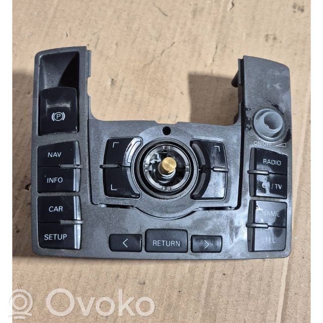 Audi A6 S6 C6 4F Central console control unit 