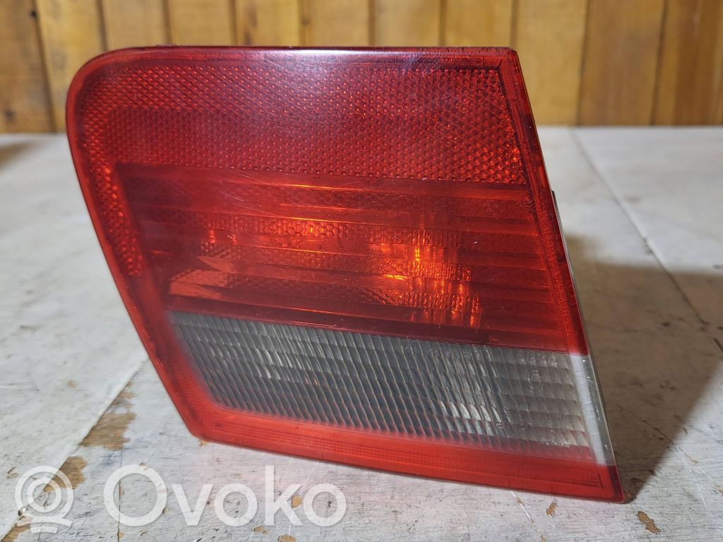 BMW 3 E46 Tailgate rear/tail lights 