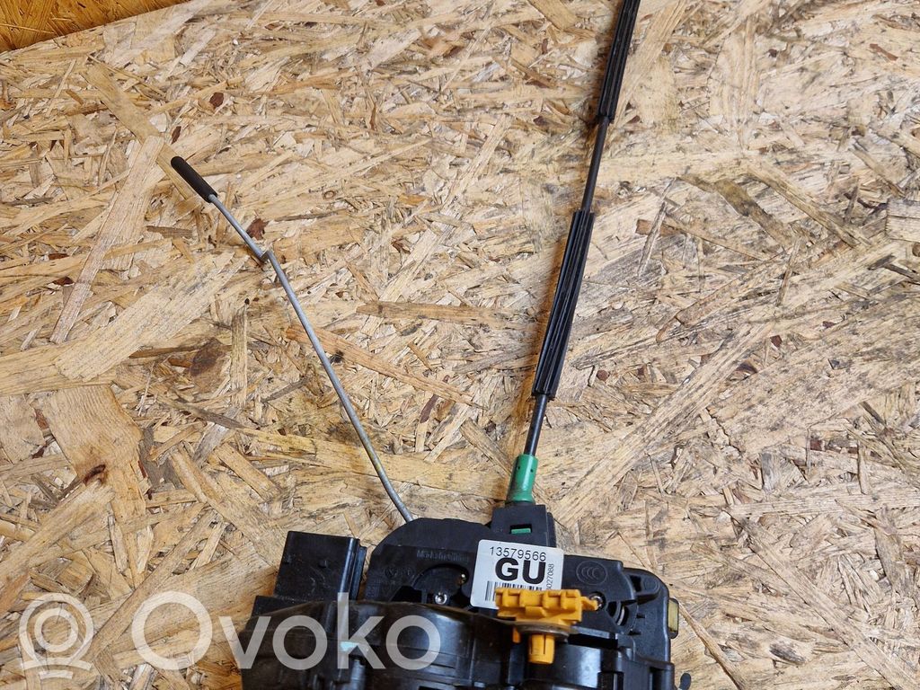 Chevrolet Orlando Rear door lock 
