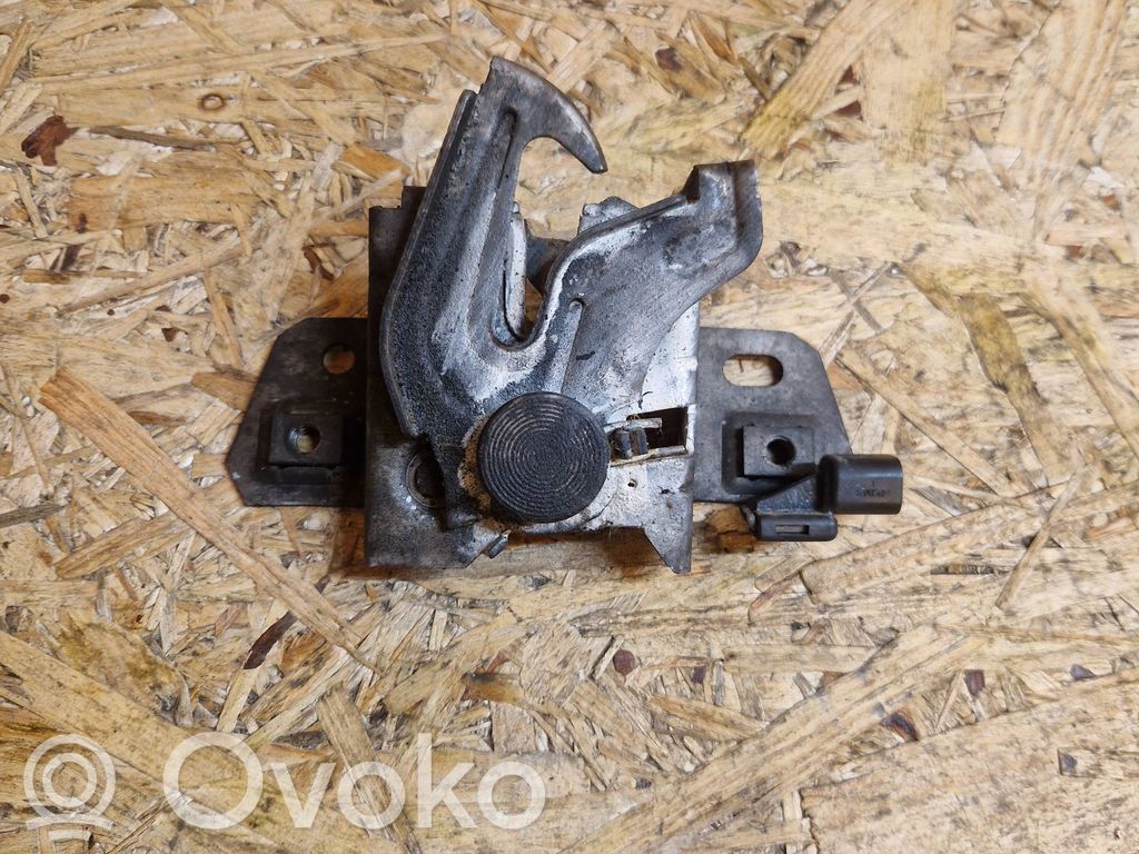 Volvo C30 Serrure de capot 