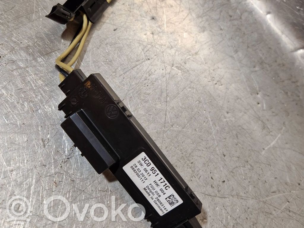 Volkswagen PASSAT B7 Sensor 