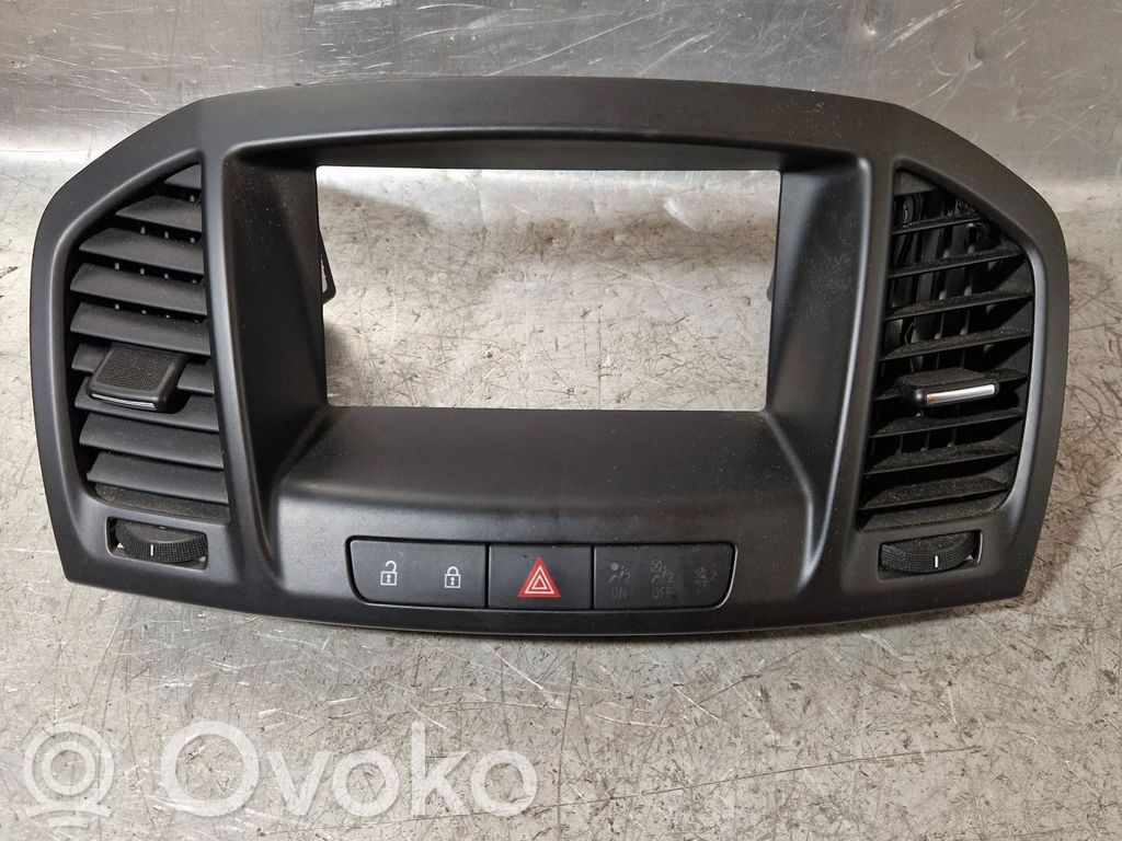 Opel Insignia A Dashboard center trim panel 