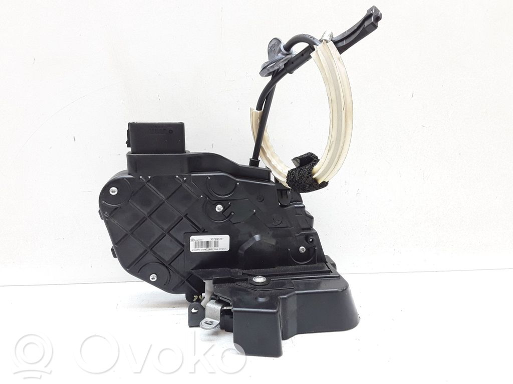 Volvo XC60 Rear door lock 
