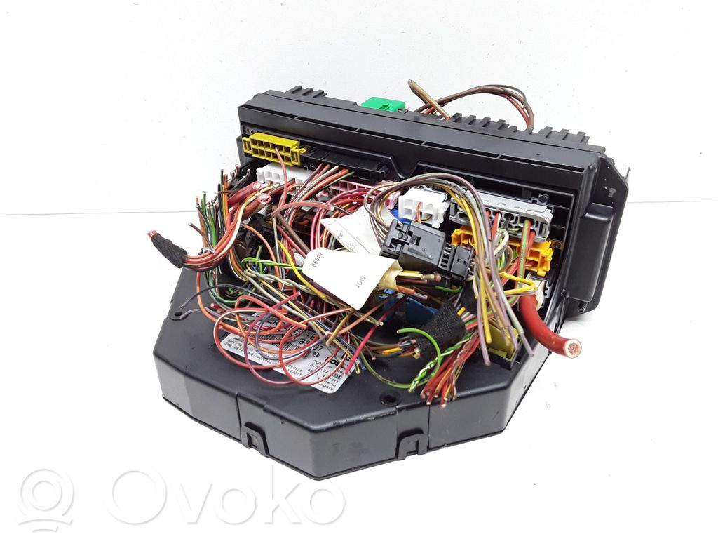 Mercedes-Benz E W212 Fuse module 