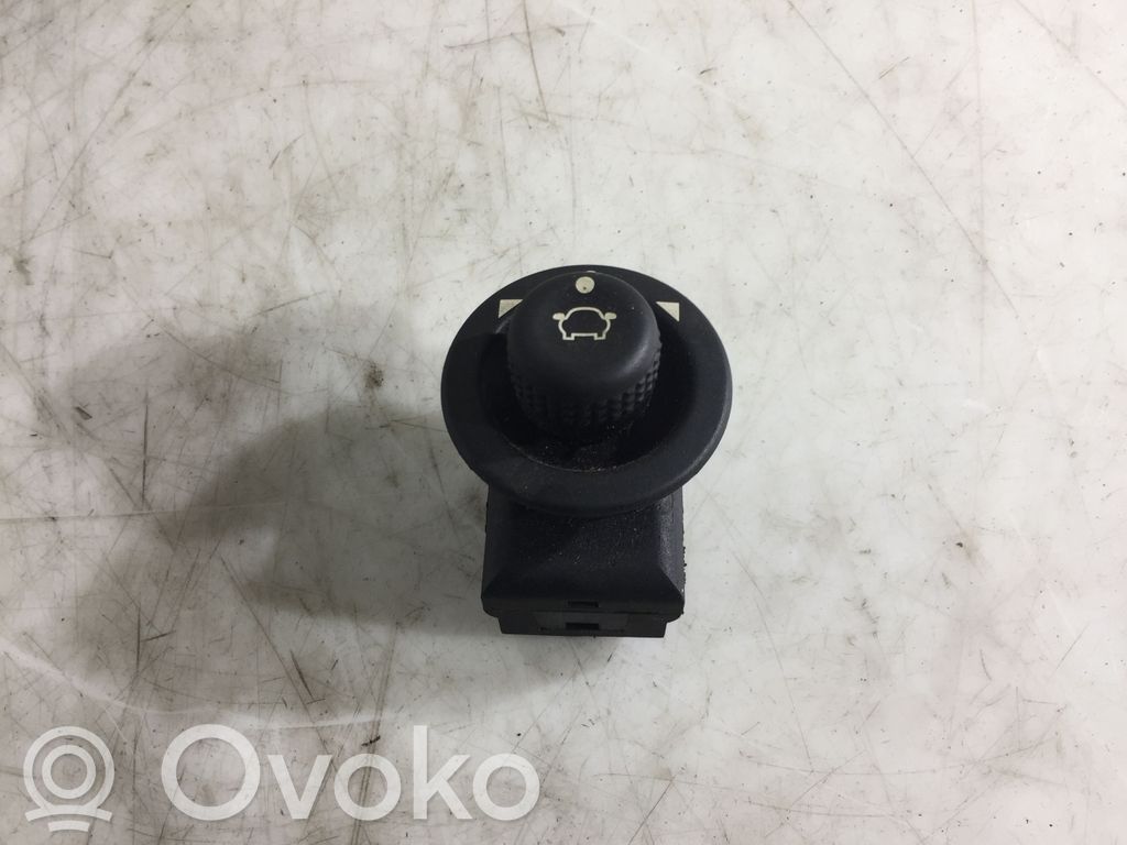 Ford Mondeo Mk III Wing mirror switch 