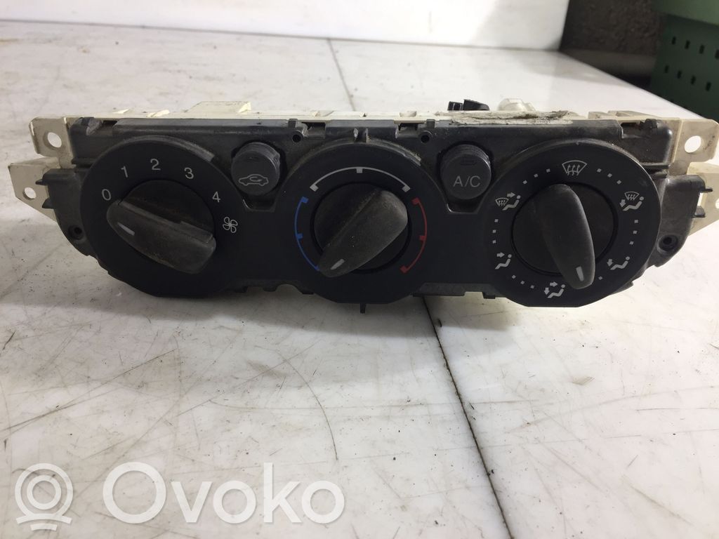 Ford Focus C-MAX Climate control unit 