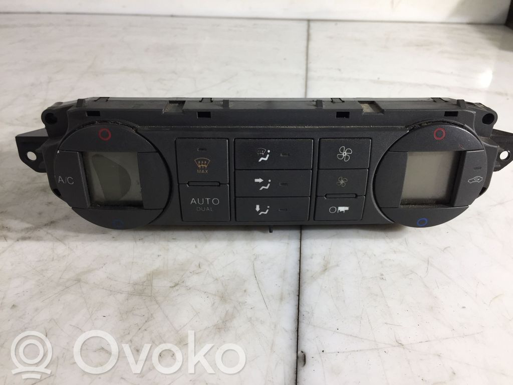 Ford Focus C-MAX Climate control unit 