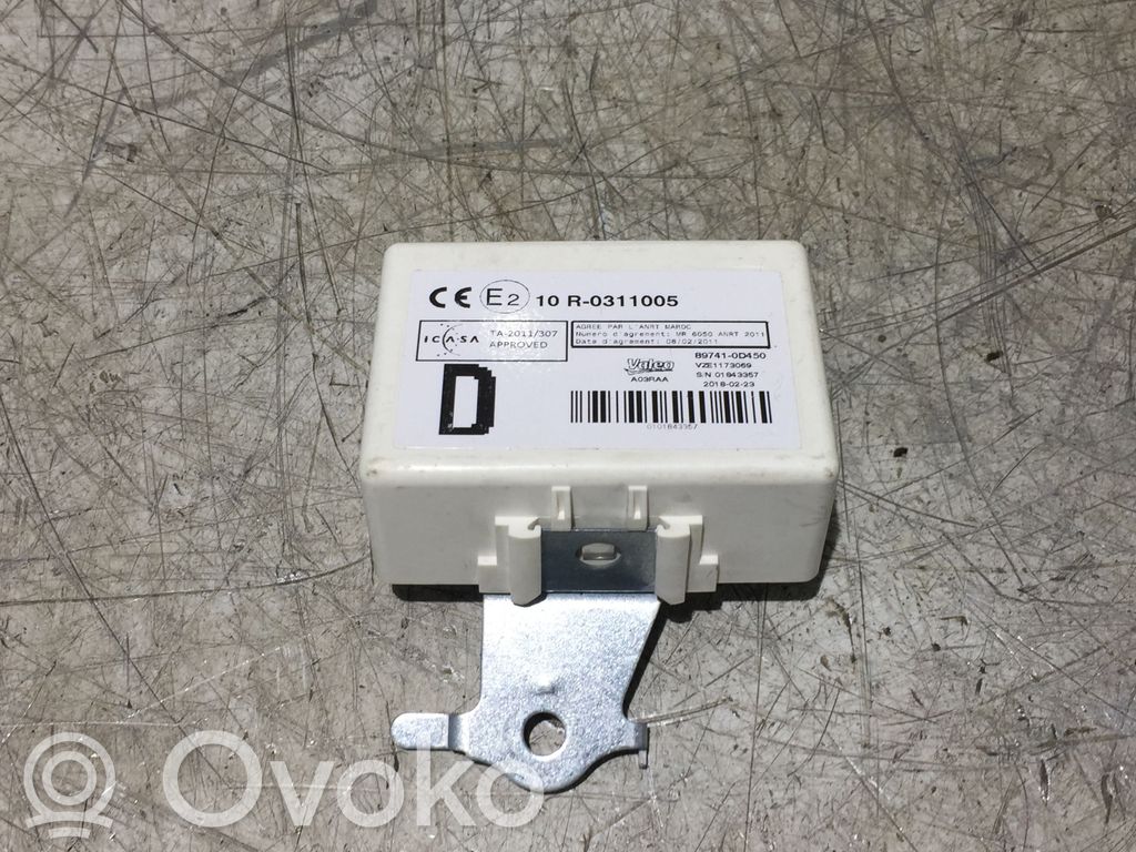Toyota Yaris Door central lock control unit/module 