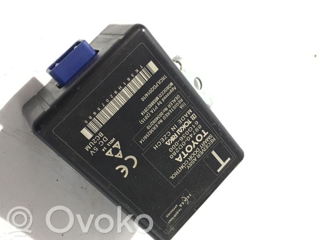 Toyota Yaris Unidad de control/módulo de la puerta 