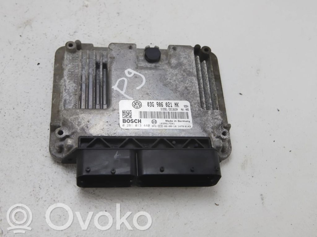 Volkswagen PASSAT B6 Engine control unit/module 