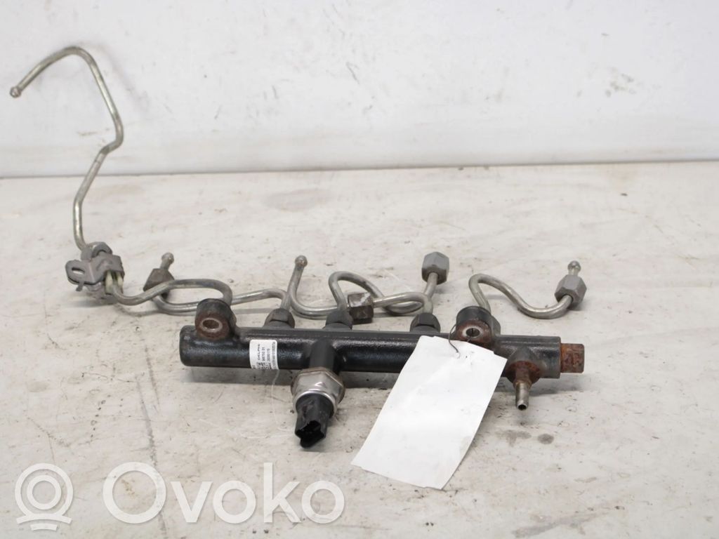 Ford Mondeo MK V Polttoainepääputki 