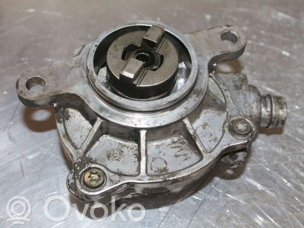 Nissan Primastar Vacuum pump 