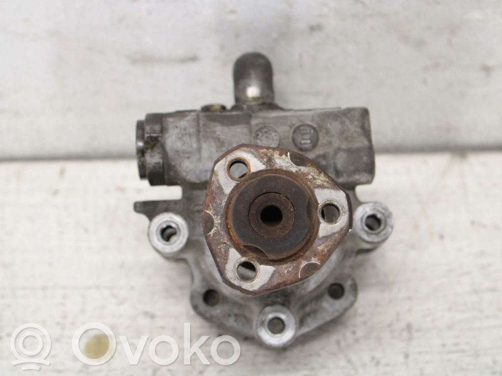 Volkswagen Golf IV Power steering pump 