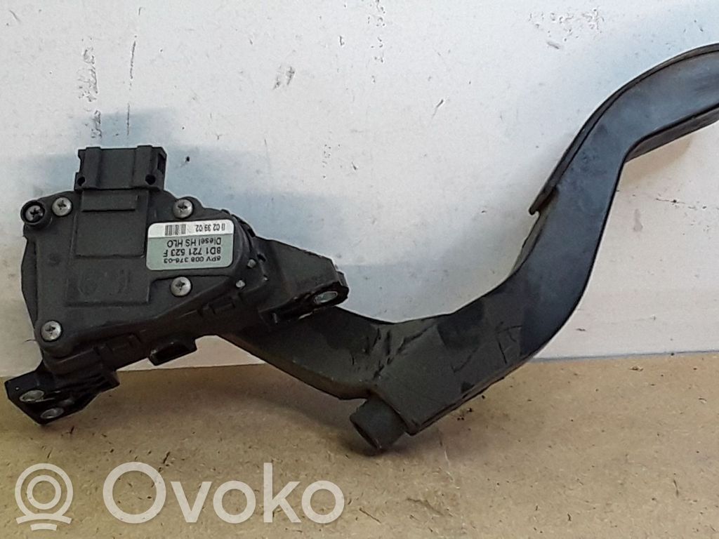 Volkswagen PASSAT B5.5 Pedał gazu / przyspieszenia 