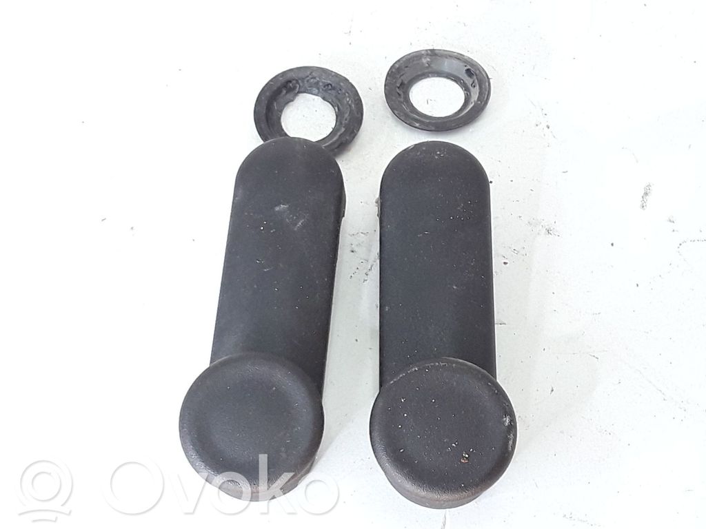 Opel Astra G Rear door window winding handle 