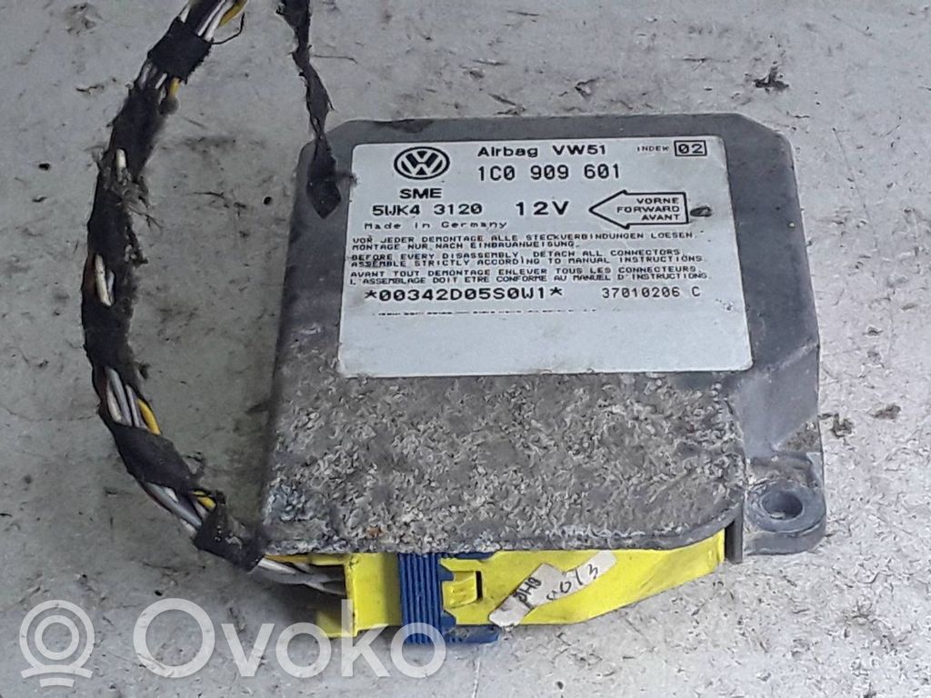 Volkswagen Bora Airbag control unit/module 