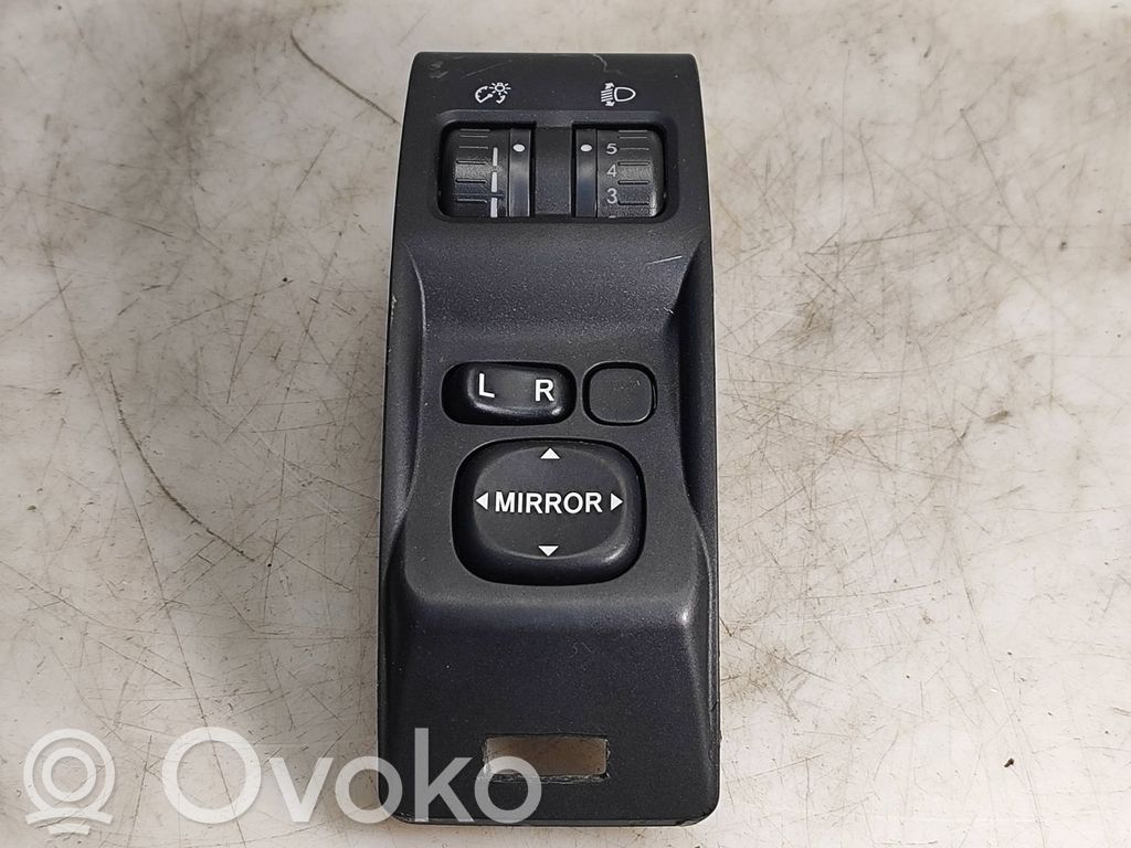Subaru Forester SH Wing mirror switch 