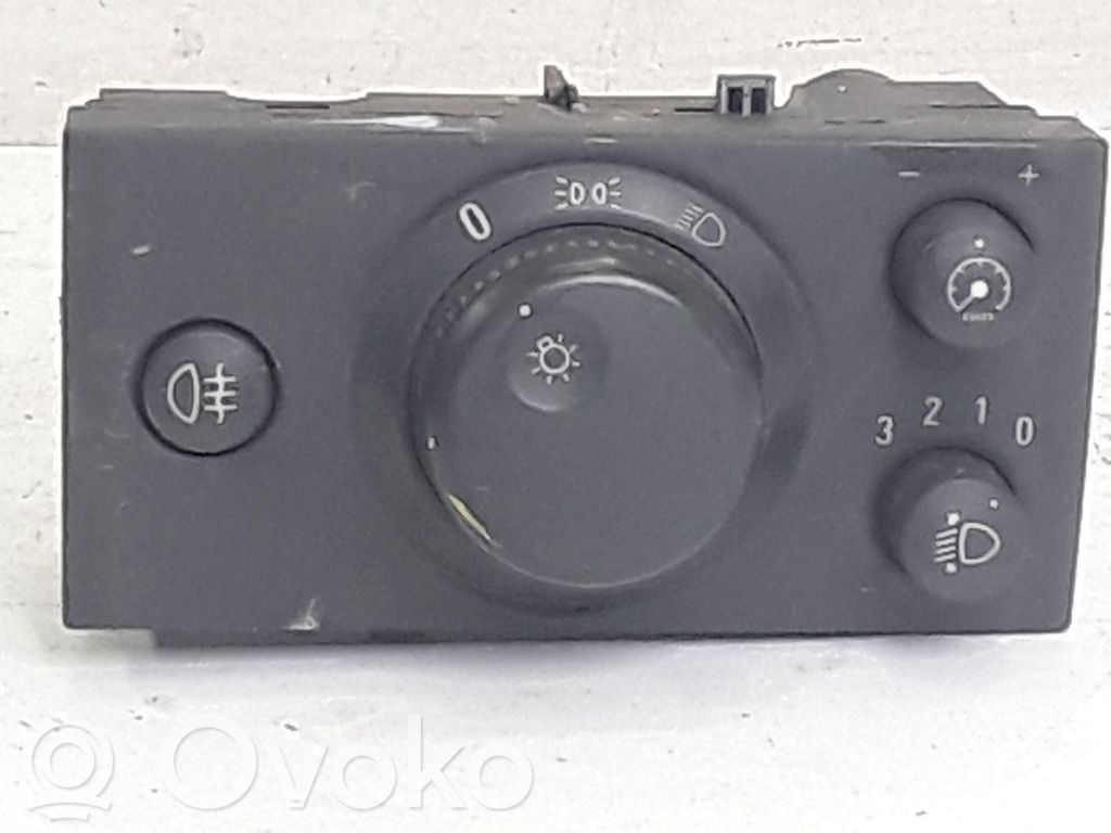 Opel Vectra C Light switch 