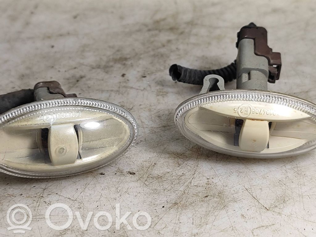Toyota Aygo AB10 Front fender indicator light 