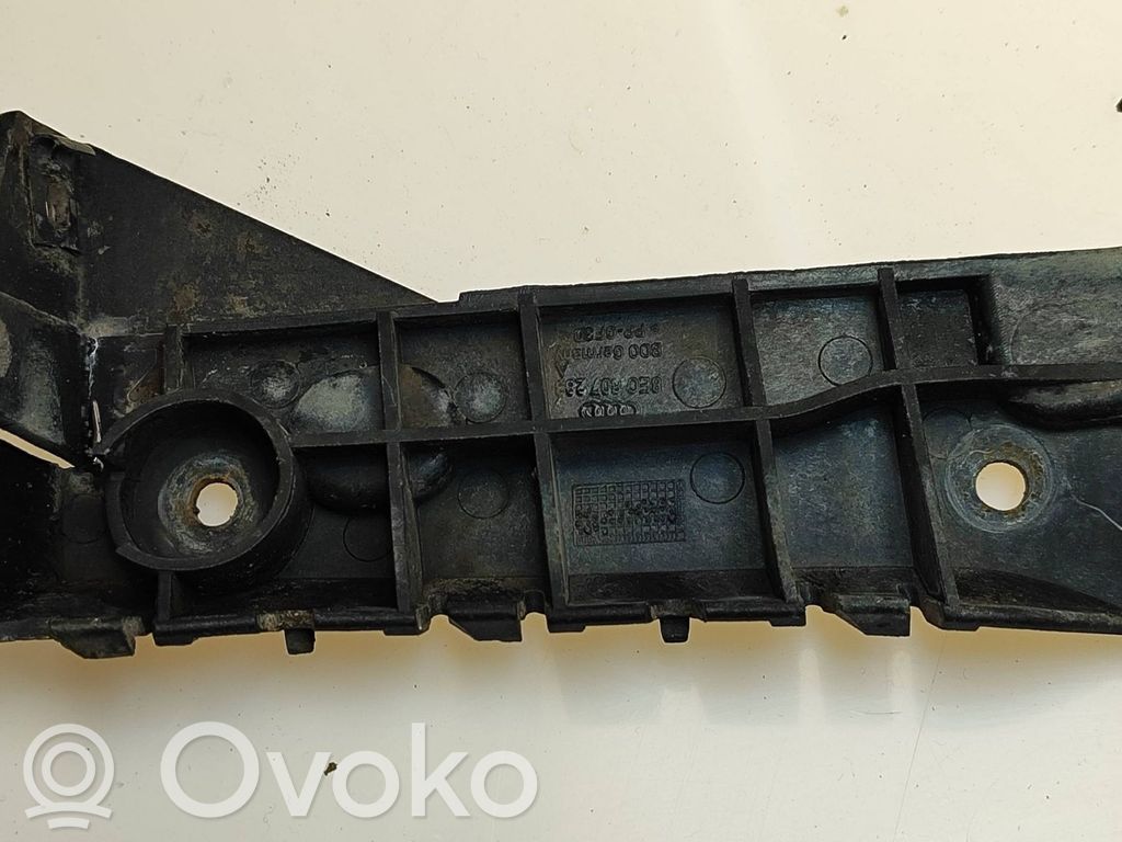 Audi A4 S4 B6 8E 8H Front bumper mounting bracket 