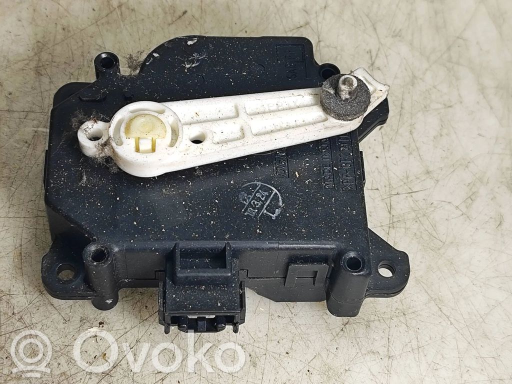 Lexus IS 220D-250-350 Silniczek nagrzewnicy 