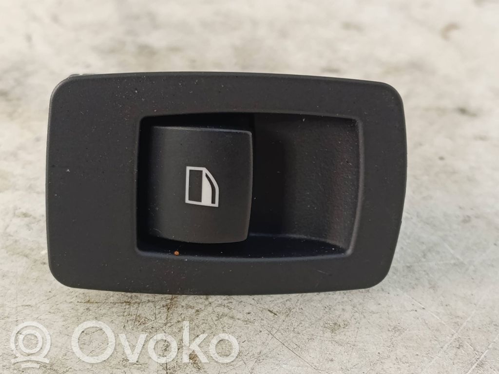 BMW 1 E81 E87 Electric window control switch 