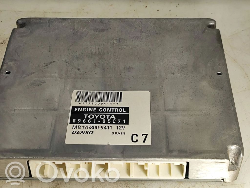 Toyota Avensis T250 Engine control unit/module 