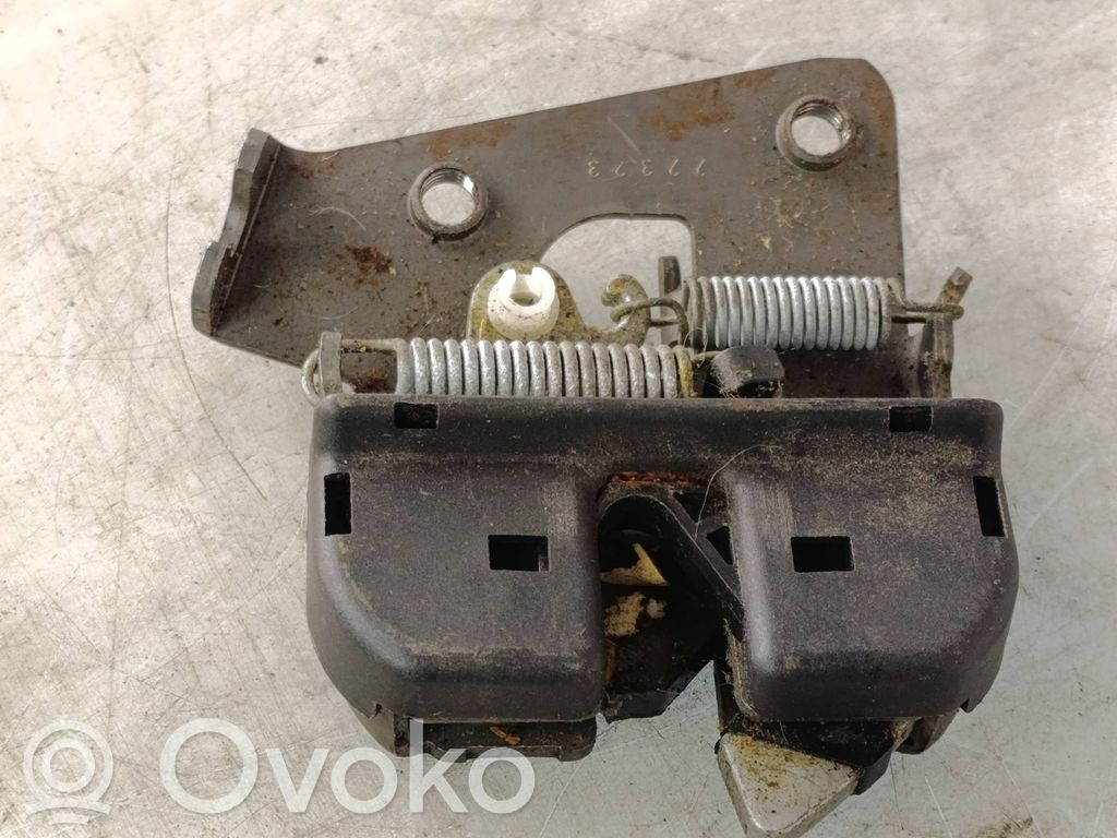 BMW 4 F32 F33 Seat back rest lock catch 