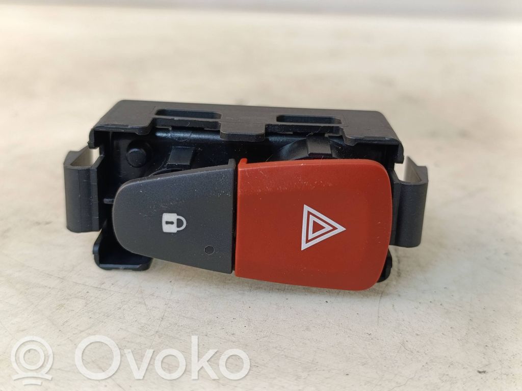 Renault Scenic III -  Grand scenic III Hazard light switch 