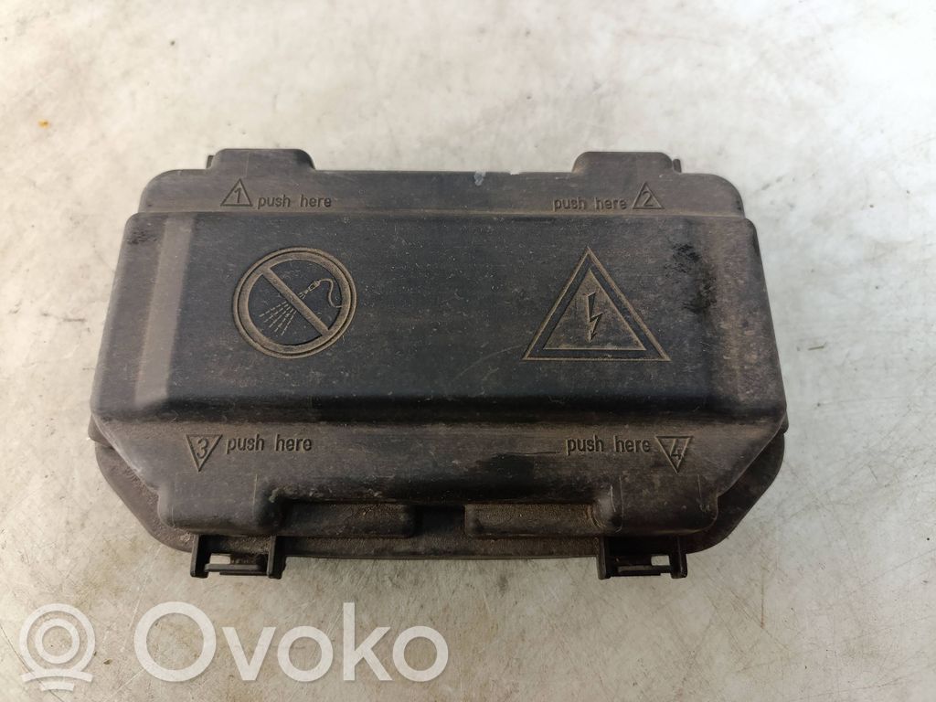 BMW 4 F32 F33 Fuse box cover 