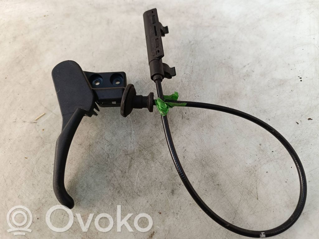 Volkswagen PASSAT B5.5 Konepellin lukituksen vapautuskahva 